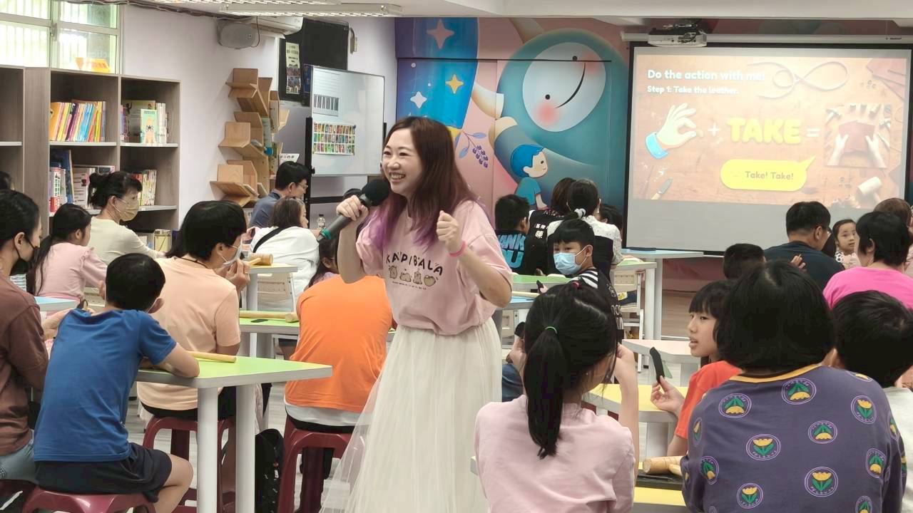 二信高中攜手東光國小舉辦「傳承創新愛基隆」親子鞋作體驗活動 8 LINE ALBUM 20260412 260412 1