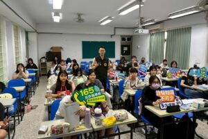 基警深入校園推動反詐宣導 提升學生識詐能力 25 MEITU 20260415 171749325 300x200 1