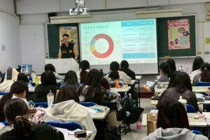 基警深入校園推動反詐宣導 提升學生識詐能力 26 MEITU 20260415 171802814 300x200 1