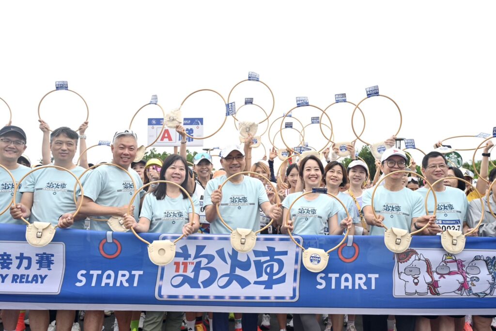 第11屆新北市鐵道馬拉松開跑 侯友宜勉跑者「追火車」體驗生活 48 %E7%AC%AC11%E5%B1%86%E6%96%B0%E5%8C%97%E5%B8%82%E9%90%B5%E9%81%93%E9%A6%AC%E6%8B%89%E6%9D%BE%E9%96%8B%E8%B7%91%E4%BE%AF%E5%8F%8B%E5%AE%9C%E5%8B%89%E8%B7%91%E8%80%85%E8%BF%BD%E7%81%AB%E8%BB%8A%E9%AB%94%E9%A9%97%E7%94%9F%E6%B4%BB 1024x683 1
