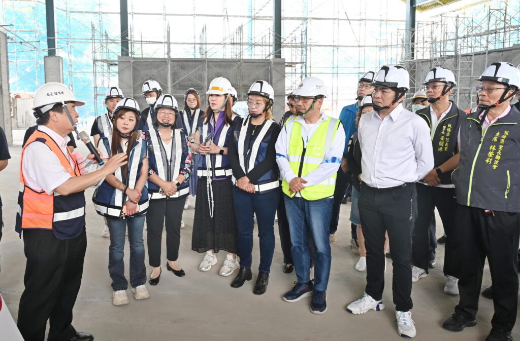 侯友宜視察板橋區信義國小地下停車場工程進度 預計今年11月完工啟用 打造友善停車通勤現境 30 2 9 1024x673 1