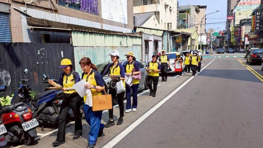 傳燈六十行腳祈福將至 佛光會桃園區三階段掃街宣導全面展開 5 S 834347014 0 1024x576 1
