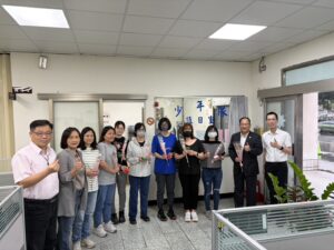 溫馨五月情 警察媽媽辛苦了 30 %E5%85%AD 1 300x225 1