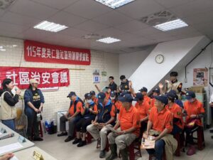 基警前往英仁社區勤宣導 強化里鄰社區安全防護網 61 %E4%BA%8C 22 300x225 1
