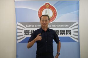 路旁拍攝引發爭議 警方依法通知到案說明 路旁拍攝引發爭議 警方依法通知到案說明