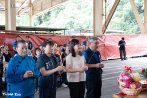 耕耘木柵篳路藍縷 臺北動物園遷園40載 攜手宗教界為先人圓滿安置 16 %E4%B8%80 71 300x200 1