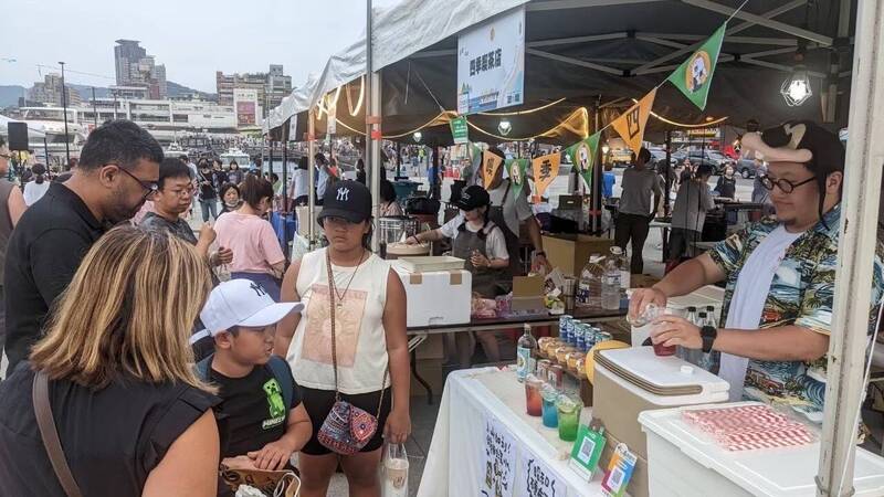 「凡人與路」愛嶼搖滾青創市集展時尚 持續「傳承創新愛基隆」 3 5441188 2 1
