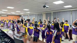 國小學童參訪基警四分局 小小警察體驗趣味滿滿 23 %E4%B8%89 26 300x169 1