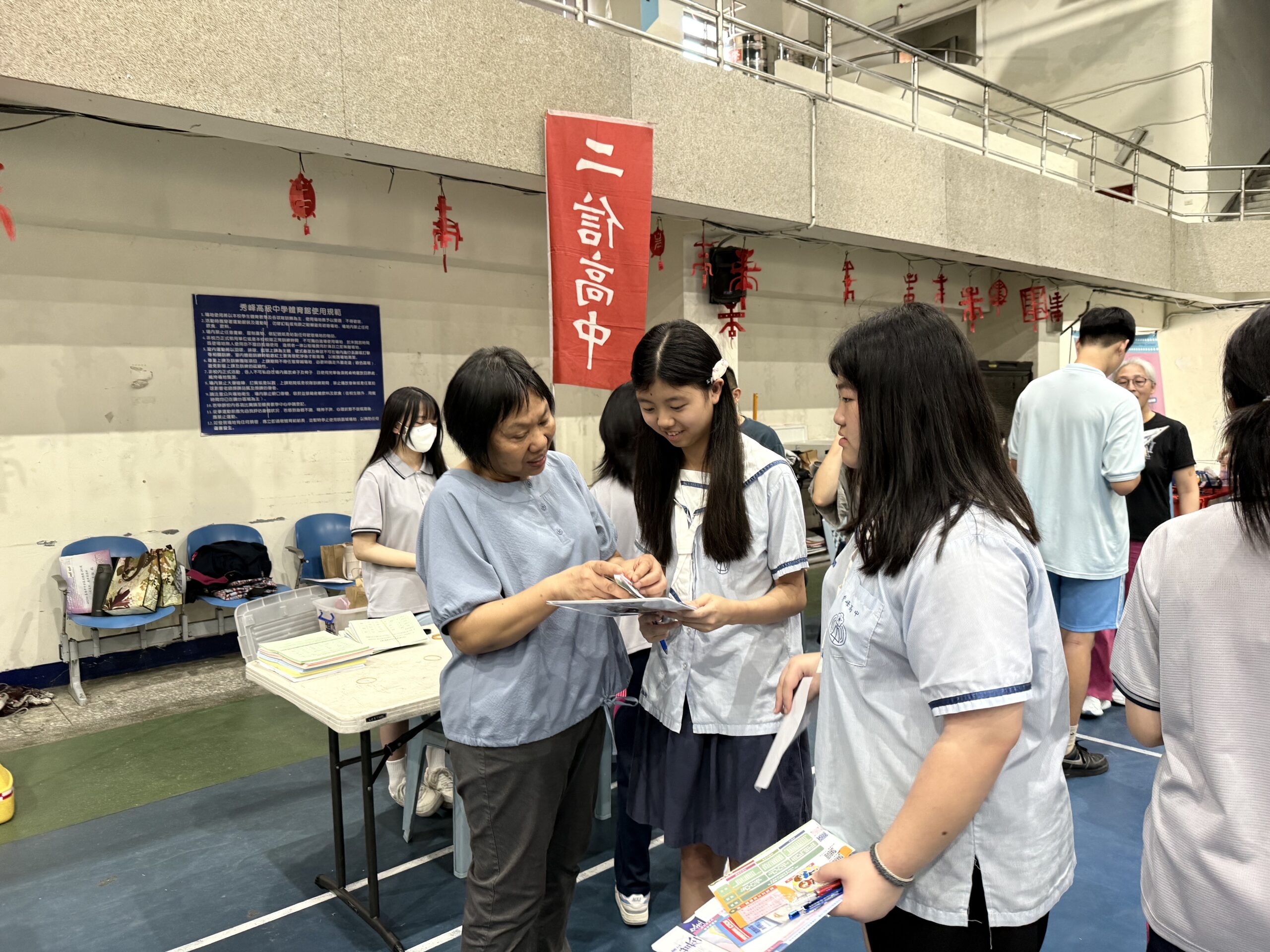 秀峰高中升學博覽會圓滿落幕 學生表現獲肯定 39 444492C2 3414 4A32 9617 BCF4D6C9015C scaled