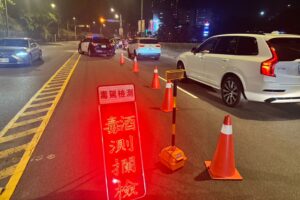 強化臨檢防制酒毒駕 基警守護用路人安全 9 MEITU 20260527 174024474 300x200 1