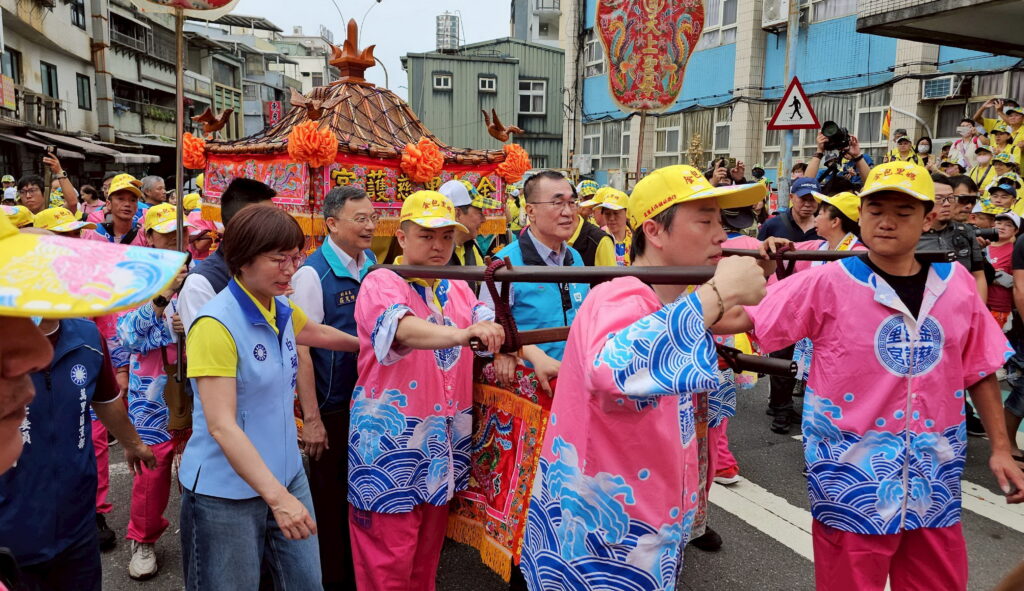 2026金山二媽回娘家 千人祈福行腳美食飄香文化傳承不間斷 18 03%E6%96%B0%E5%8C%97%E5%B8%82%E6%94%BF%E5%BA%9C%E6%B0%91%E6%94%BF%E5%B1%80%E5%89%AF%E5%B1%80%E9%95%B7%E8%8E%8A%E8%8C%82%E5%9D%A4%E5%8F%83%E5%8A%A0%E9%87%91%E5%8C%85%E9%87%8C%E6%85%88%E8%AD%B7%E5%AE%AE%E8%88%89%E8%A1%8C%E7%9A%84%E5%8C%97%E6%B5%B7%E5%B2%B8%E5%82%B3%E5%A5%87%E5%AA%BD%E7%A5%96%E6%96%87%E5%8C%96%E7%A5%AD 1024x591 1