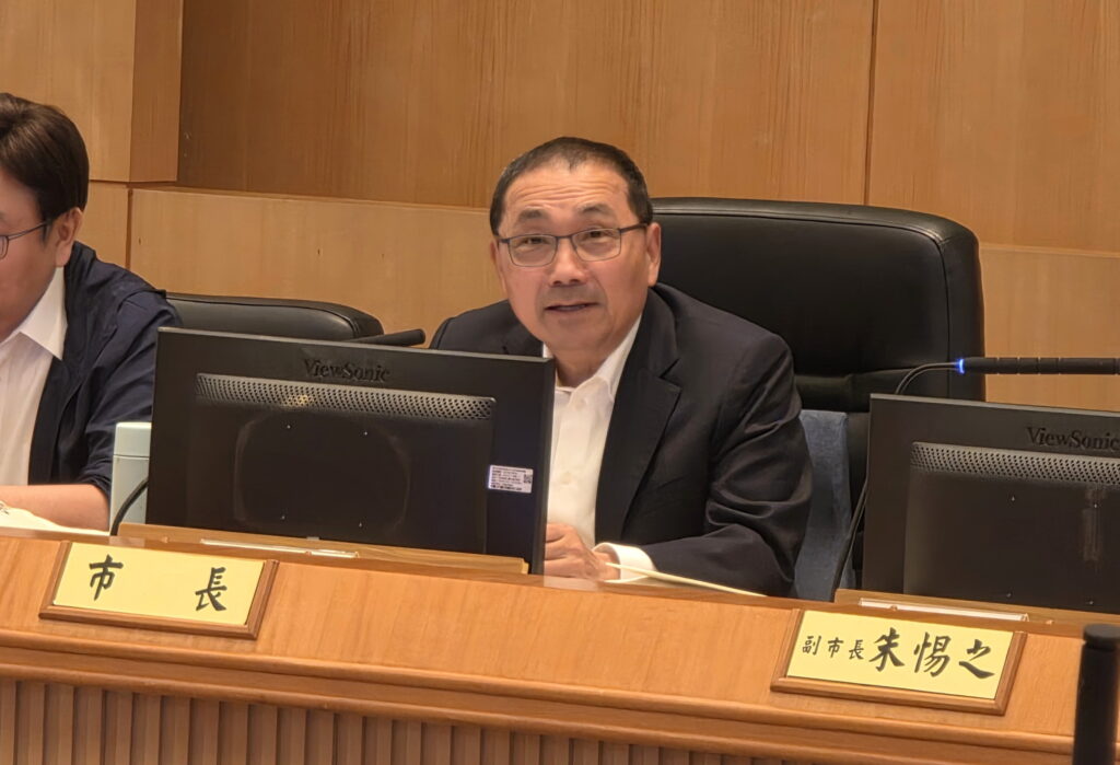 打造新北不動產守護神盾 去年阻詐23件護住民眾1億2000萬財產 侯友宜:全力阻詐「厚力家在 28 %E6%96%B0%E5%8C%97%E5%B8%82%E9%95%B7%E4%BE%AF%E5%8F%8B%E5%AE%9C%E8%82%AF%E5%AE%9A%E5%9C%B0%E6%94%BF%E5%B1%80%E5%85%A8%E5%8A%9B%E5%8D%94%E5%8A%A9%E6%B0%91%E7%9C%BE%E6%89%93%E8%A9%90%E9%98%BB%E8%A9%90%E6%96%B0%E5%8C%97%E5%B8%82%E5%9C%B0%E6%94%BF%E5%B1%80%E6%8F%90%E4%BE%9B 1024x699 1