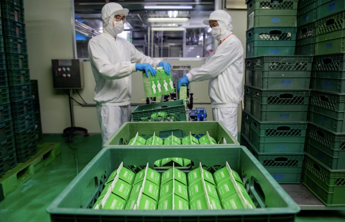 食安事件敲響警鐘!迎戰母親節旺季 勤億「客製化液蛋」成餐飲最強護城河 圖/勤億提供的客製化液蛋皆在符合國際級食品安全規範的廠房內生產,並經過嚴格的連續式高溫殺菌處理,從源頭大幅降低沙門氏菌等病原體的威脅。(勤億蛋品 提供)