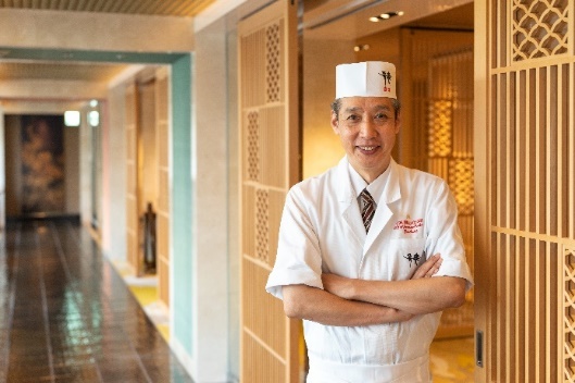 關西名物「近江牛壽喜燒」登台 台北老爺攜大阪日航酒店推六地限定美味 大阪日航酒店日本料理「弁慶」料理長吉田全雄來台客座,將關西六地美味完整呈現。(圖/台北老爺酒店提供)