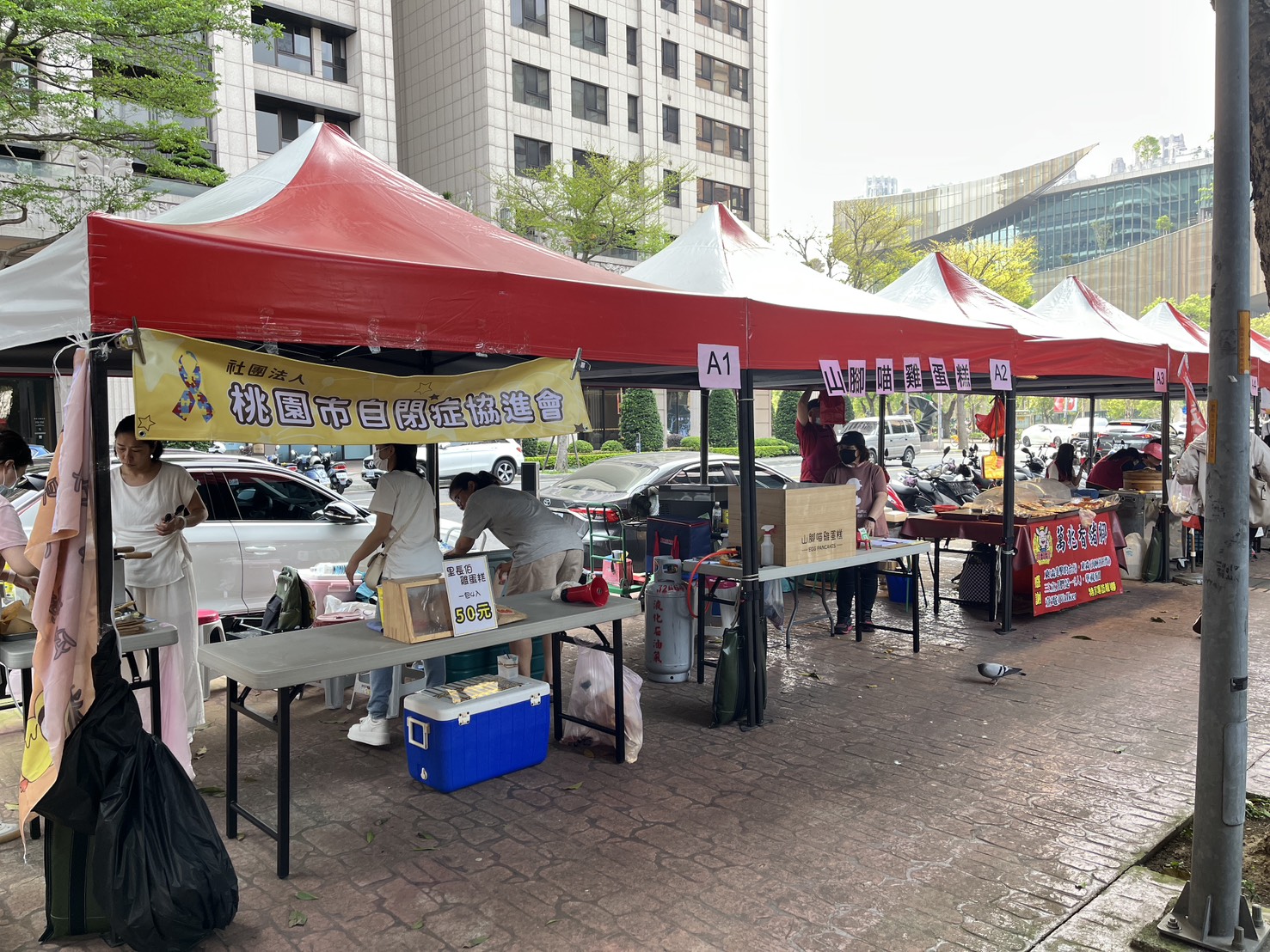 桃園同安里辦公益市集 串聯社福資源關懷弱勢家庭 桃園同安里辦公益市集 串聯社福資源關懷弱勢家庭