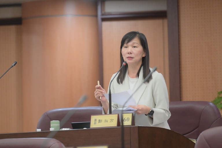 愛心卡多元使用成楊梅長者心聲 市議員鄭淑方:應開放生活多元使用 愛心卡多元使用成楊梅長者心聲 市議員鄭淑方:應開放生活多元使用