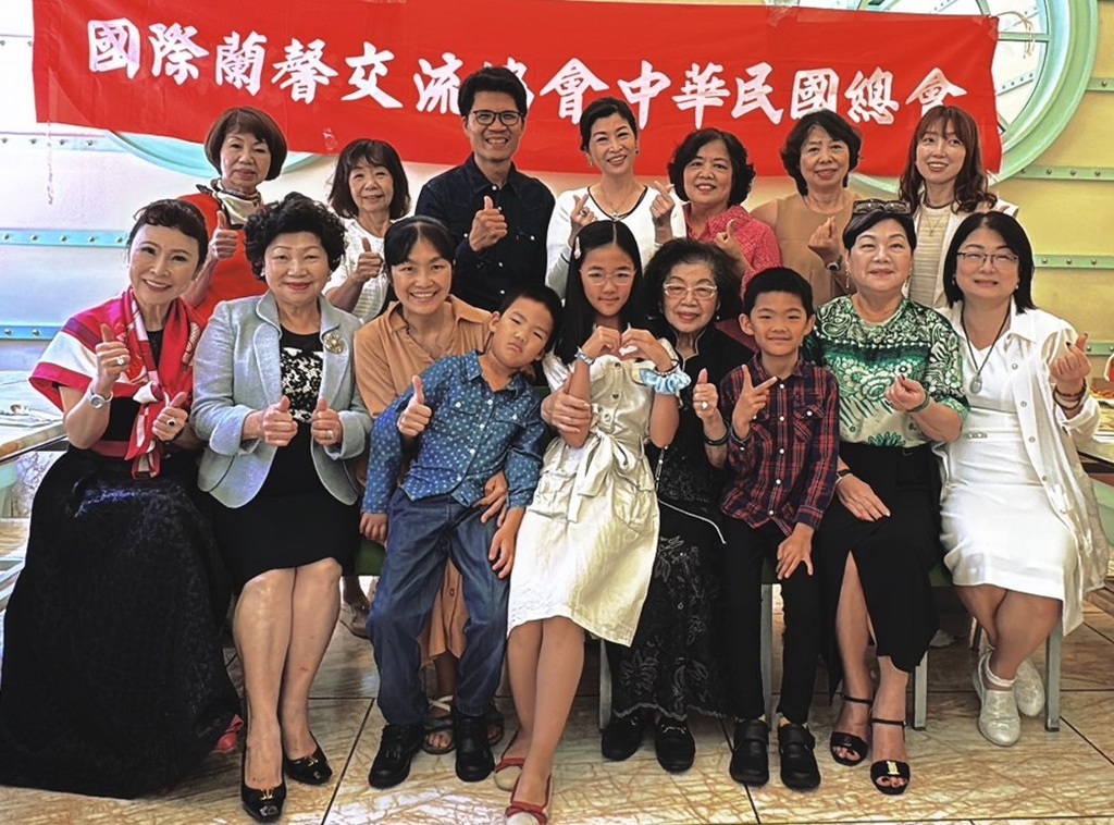 蔡鈴蘭號召蘭馨姊妹送暖 沈湘馨徒步環島見證「女人幫助女人」力量 蔡鈴蘭號召蘭馨姊妹送暖 沈湘馨徒步環島見證「女人幫助女人」力量