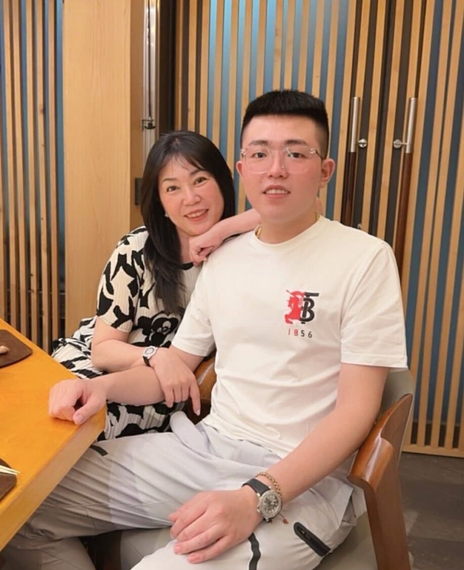 【獨家內幕】「北港皇太子」蔡晉財涉暴遭押 「咏晉國際」包辦宮廟商機?地方社群炸鍋! 【獨家內幕】「北港皇太子」蔡晉財涉暴遭押 「咏晉國際」包辦宮廟商機?地方社群炸鍋!