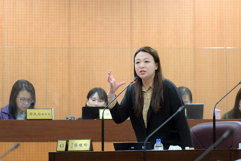 交通衝擊與教育支出同步攀升 市議員張曉昀籲強化規劃配套 交通衝擊與教育支出同步攀升 市議員張曉昀籲強化規劃配套