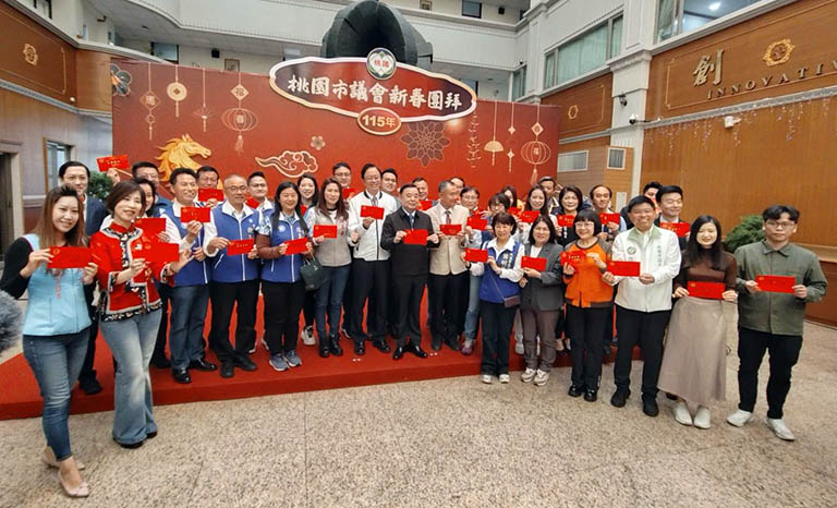 桃園市議會新春團拜 議長邱奕勝:建設加速桃園領航 桃園市議會新春團拜 議長邱奕勝:建設加速桃園領航