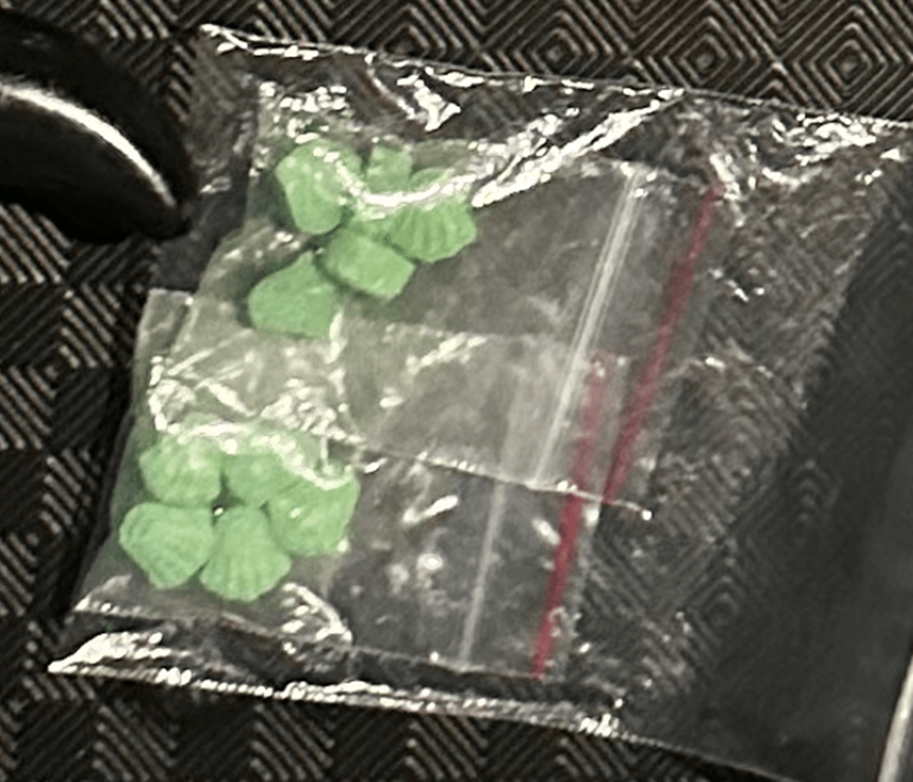 「毒品也講究尊榮感」法拉利咖啡包、勞力士搖頭丸曝光 「毒品也講究尊榮感」法拉利咖啡包、勞力士搖頭丸曝光