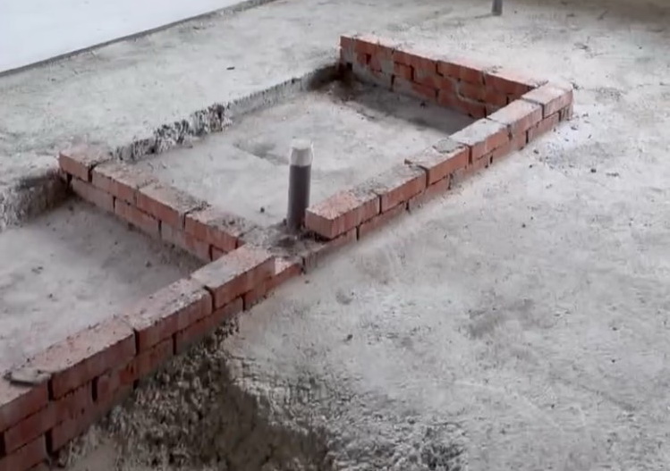 【獨家】演藝圈御用名師淪騙徒(下) 豪宅變毛胚!「免合約」話術套路名媛、連外公鬼魂都成工程延宕藉口 S小姐委託杜叙中負責豪宅裝潢,對方宣稱不需設計圖、不必簽約,全靠信任與美感,工程「包到好」,卻收錢不辦事。(圖/民眾提供)