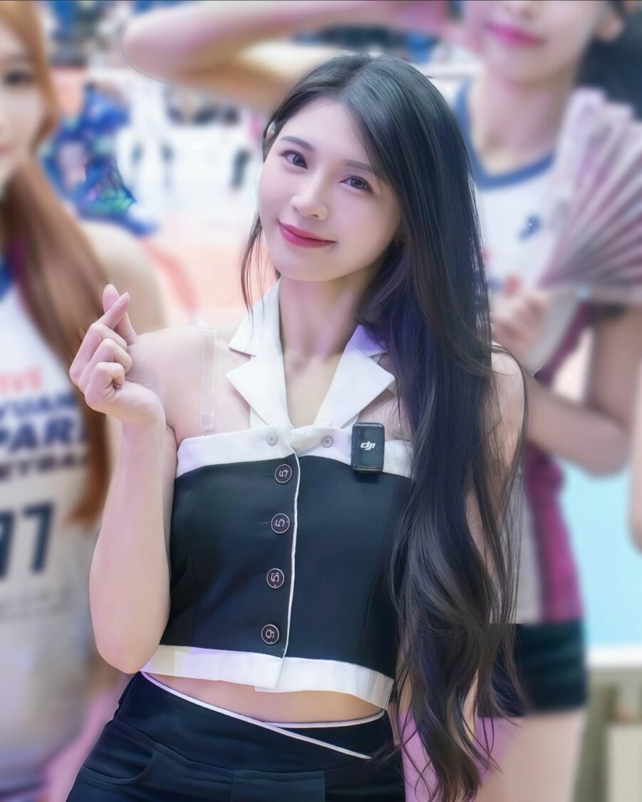 桃氣女孩首度跨國交流 3/14前進韓國職業排球舞台 台韓啦啦隊共演引期待 桃氣女孩總監陸筱晴親自率隊到韓國進行交流之旅。(圖/影響力動能 提供)