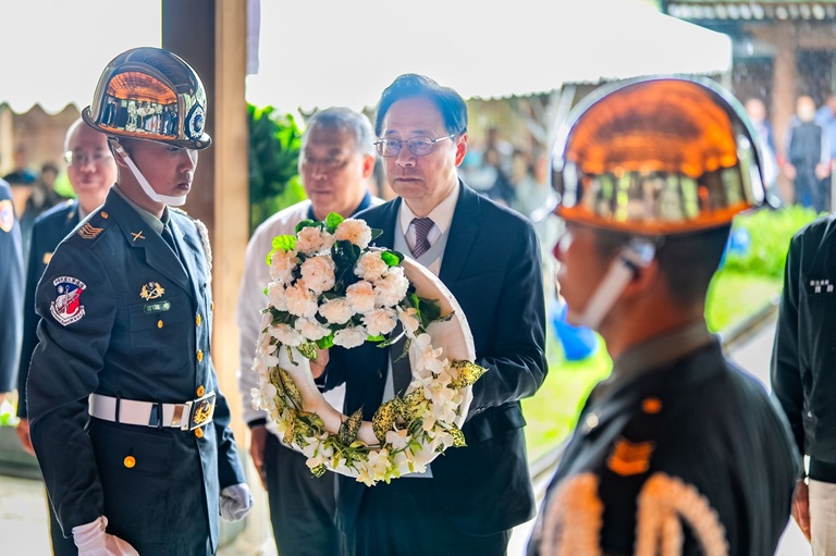 清明前夕春祭緬懷英烈 入祀林鴻森與余家昶兩烈士彰顯見義勇為精神 清明前夕春祭緬懷英烈 入祀林鴻森與余家昶兩烈士彰顯見義勇為精神