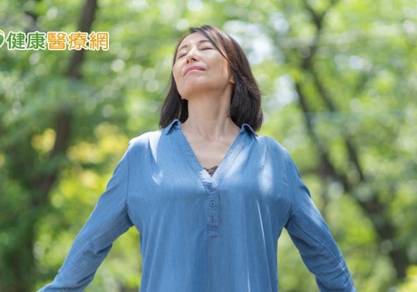 更年期三高風險增! 4撇步助你從容度過更年期、遠離三高威脅 更年期三高風險增! 4撇步助你從容度過更年期、遠離三高威脅
