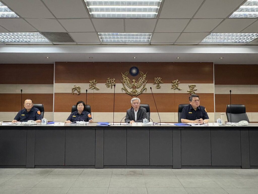 警政署召開專案會議 宣示打擊不法 維護罷免活動治安 5 一 58