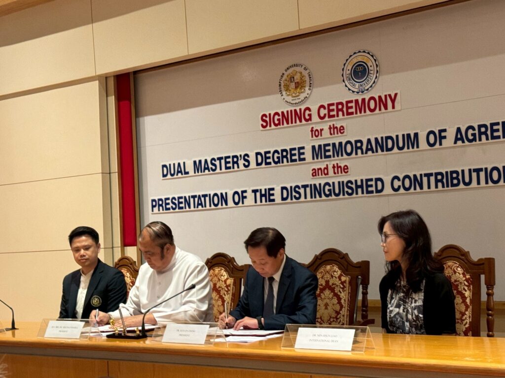 打造東協華語經理人進修首選 泰國易三倉、東海大學曼谷舉辦EMBA雙聯學位招生說明會 2 圖二:招生說明會,由校長張國恩(右二)親自主持,展現對東協教育外交與產業鏈結的