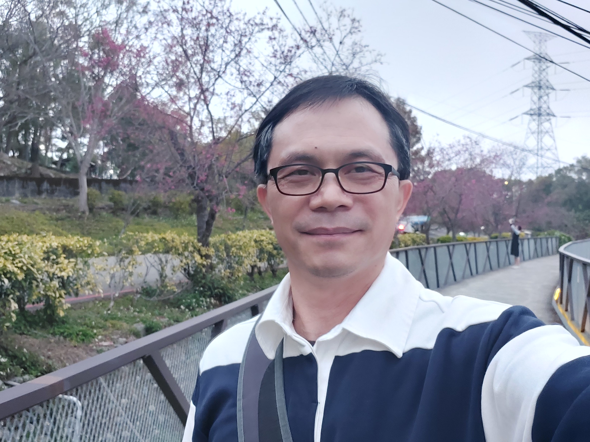 用愛與專業點亮孩子人生路 新北6位「教育家」榮獲師鐸獎 3 《圖說》瑞芳高工翁明郎老師長年用愛與專業陪伴學生成長。〈教育局提供〉