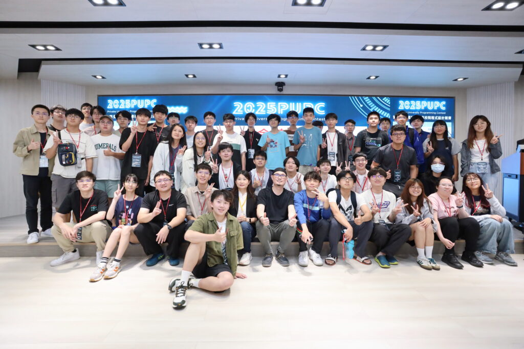 「全國私立大專院校程式競賽」首納高中職組 逾250位選手齊聚靜宜大學展實力 2 靜宜大學CKM 4901