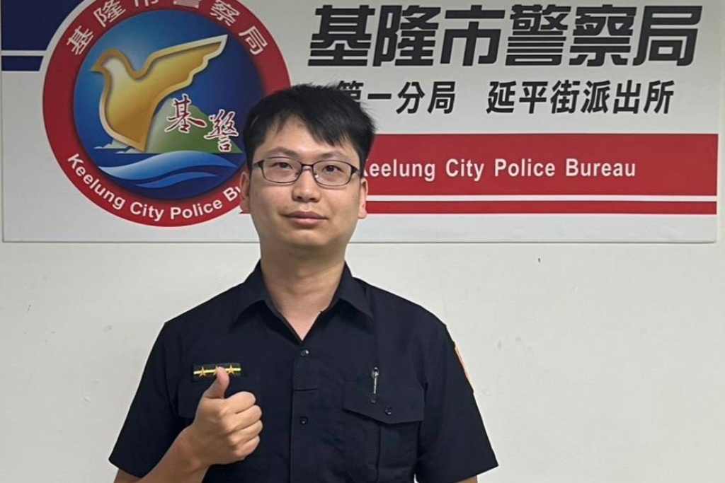 民眾酷暑難耐暈厥 警消協助送醫無大礙 1 魏簡彣