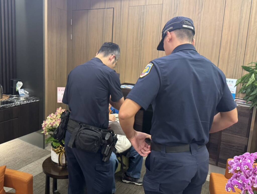 一時迷糊險成詐團工具 警銀即時攔阻人頭帳戶開立 3 1752754049858