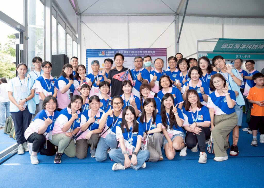 第65屆全國科展圓滿落幕 竹市21校師長、3000志工展現「神隊友」絕佳團隊精神 2 114072021