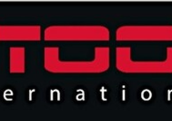 STOOF International 展示裝甲 SUV Trojan,具有經認證的最大保護功能 STOOF International 展示裝甲 SUV Trojan,具有經認證的最大保護功能