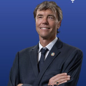 OceanQuest - 抱負不凡兼致力於深海探索基金會已於沙地阿拉伯啟動。這基金會以加速海洋探索、推動海洋領域創新、支持全球合作和吸引公眾參與為使命 OceanQuest - 抱負不凡兼致力於深海探索基金會已於沙地阿拉伯啟動。這基金會以加速海洋探索、推動海洋領域創新、支持全球合作和吸引公眾參與為使命