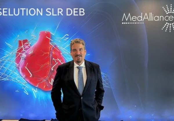 逾 1,000 名患者參加了 Landmark SELUTION DeNovo 研究 逾 1,000 名患者參加了 Landmark SELUTION DeNovo 研究