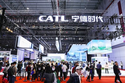 攜手超越未來 -- 寧德時代上海車展釋放低碳與科技融合魅力 攜手超越未來 -- 寧德時代上海車展釋放低碳與科技融合魅力