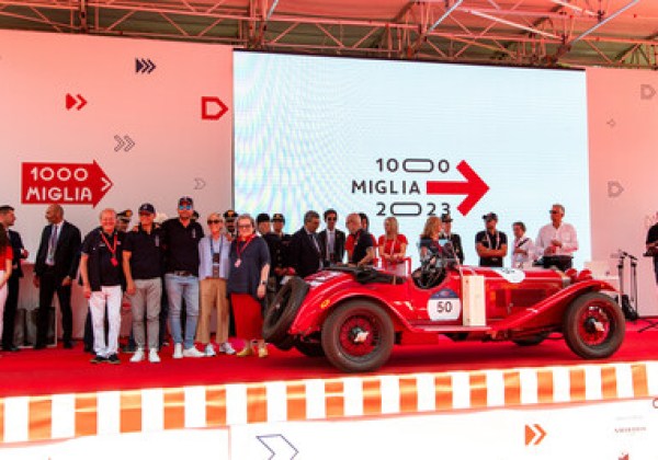 1000 MIGLIA 2023 由 ANDREA VESCO 打破紀錄並勝出 1000 MIGLIA 2023 由 ANDREA VESCO 打破紀錄並勝出