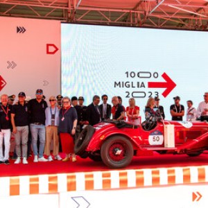 1000 MIGLIA 2023 由 ANDREA VESCO 打破紀錄並勝出 1000 MIGLIA 2023 由 ANDREA VESCO 打破紀錄並勝出