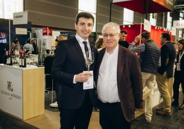 摩爾多瓦葡萄酒首次亮相 2024  Vinexpo Paris 摩爾多瓦葡萄酒首次亮相 2024  Vinexpo Paris