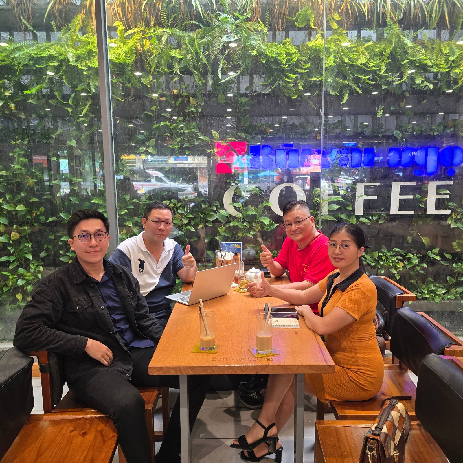 胡志明買房好複雜?六大房仲一次看懂 越南愛家集團為何能突圍 | 索引新聞 INDEX News 胡志明買房好複雜?六大房仲一次看懂,愛家集團為何能突圍