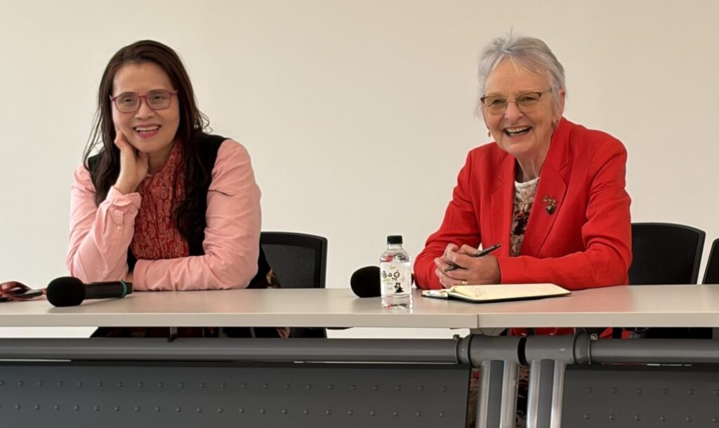 強化臺紐永續與會計準則交流 會研基金會邀紐西蘭準則權威解析 IFRS 18 變革 會研基金會董事長王怡心(左)與紐西蘭會計準則理事會(NZASB)主席 Dr. Cordery(右)。(會研基金會提供)