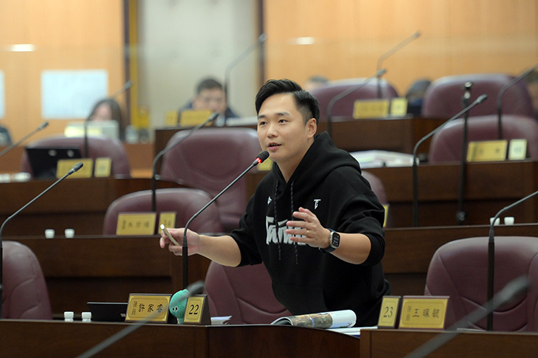 關切市場消防與教育 許家睿議員:市府應重視消防安檢與校園建設 關切市場消防與教育 許家睿議員:市府應重視消防安檢與校園建設