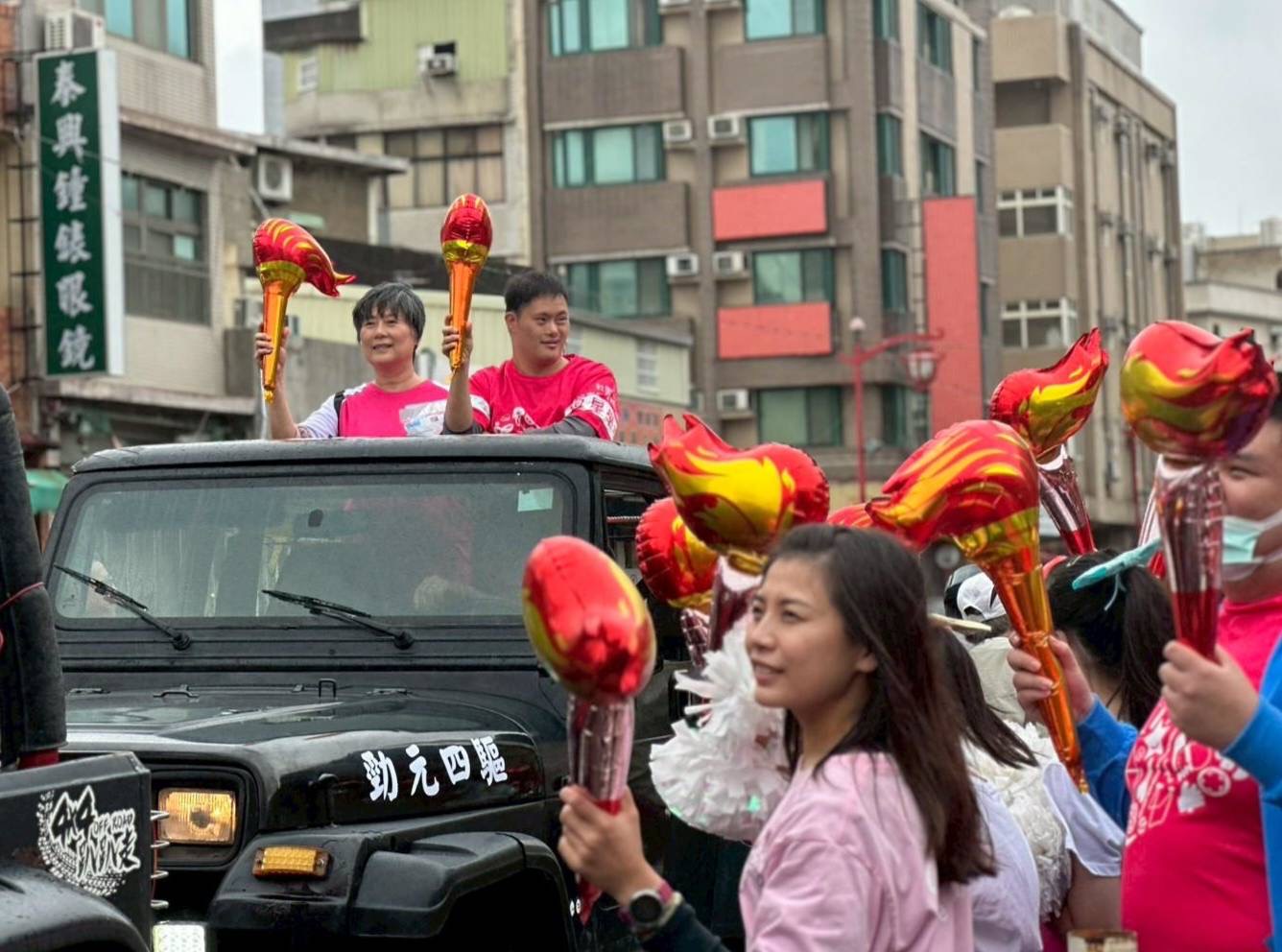 第15屆全國心智障礙者親子運動大會 聖火儀式在竹蓮寺點燃希望火種 第15屆全國心智障礙者親子運動大會的聖火儀式,在竹蓮寺點燃希望火種。(圖/記者黃溎芬翻攝)