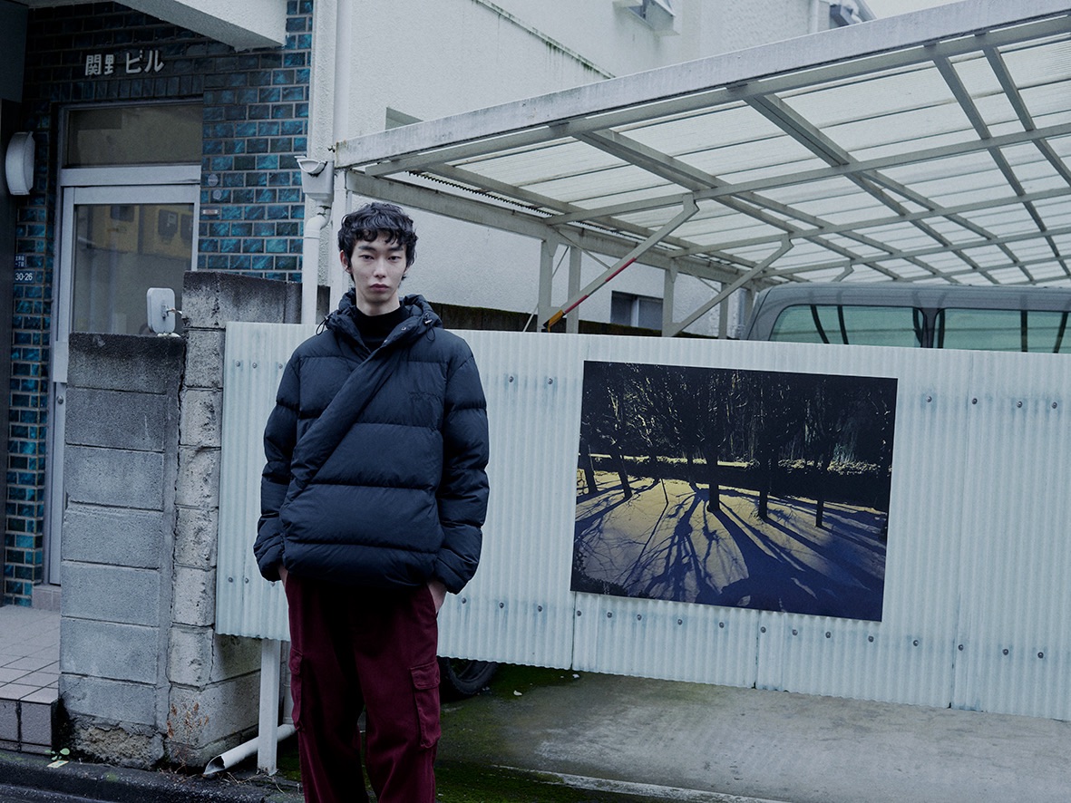 承載自然純粹之美的喜馬拉雅精神agnès b. 首度聯名ABODE OF SNOW 致敬傳統藏袍 聯名系列以傳統藏袍Chuba為靈感,向西藏傳統服飾致敬。(圖/品牌 提供)