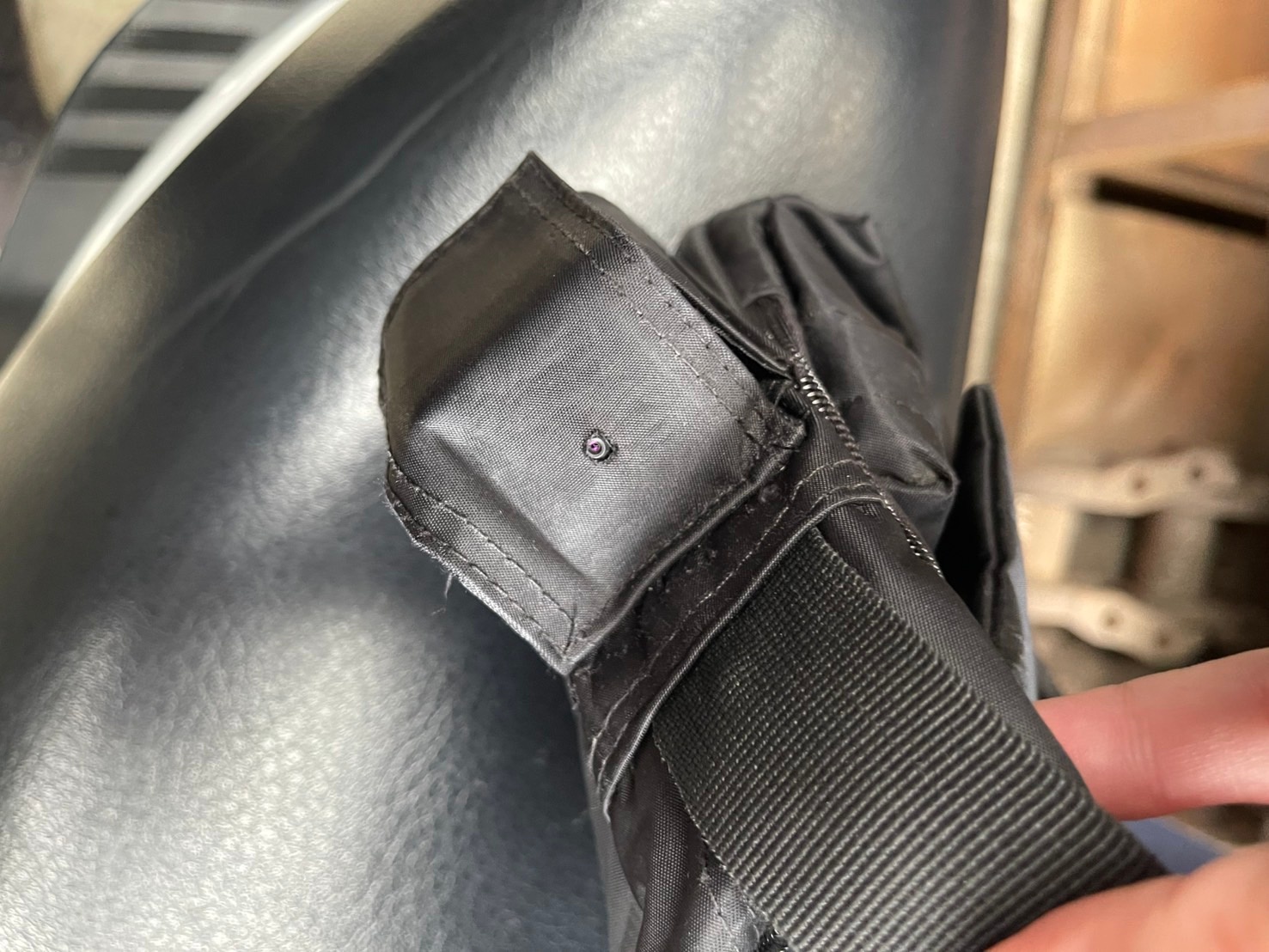 網傳偷拍狼現蹤中壢 警方持拘票上門逮人查獲針孔器材 網傳偷拍狼現蹤中壢 警方持拘票上門逮人查獲針孔器材