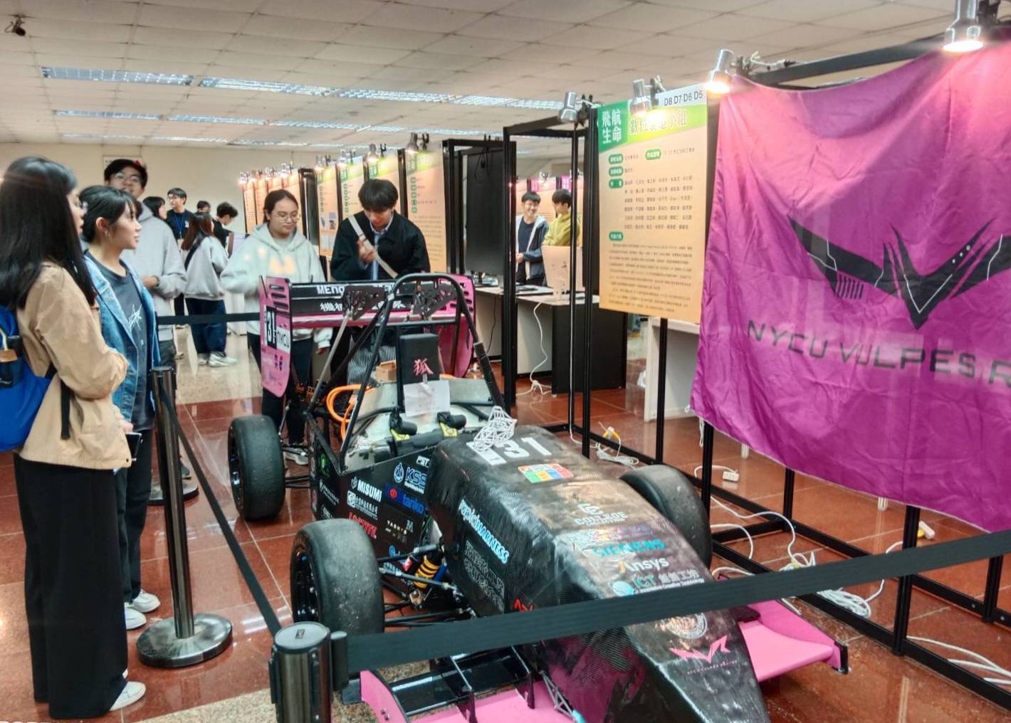 「陽明交大ICT創創工坊」走出教室開箱未來科技 陽明交大舉辦ICT創創工坊跨域實作成果展(圖/記者黃溎芬翻攝)